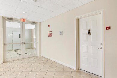 1209 Main St unit 310, Jupiter, FL 33458 - photo 5
