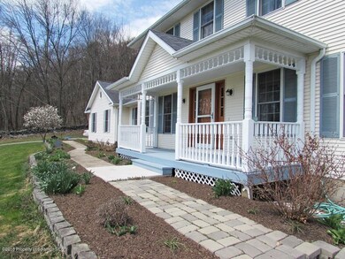 267 Post Hill Rd, Falls, PA 18615 - photo 3