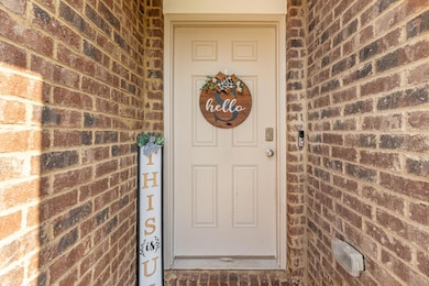 4-web-or-mls-1048 Limpkin St Exterior-4