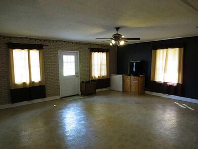 Den/Family/Great Room.