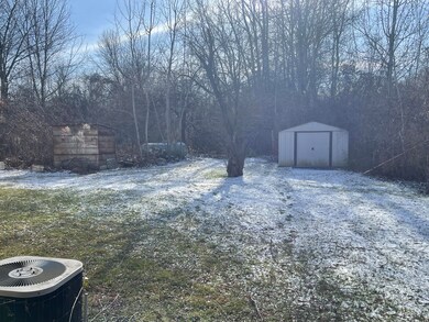 25679 Sibley Rd, Romulus, MI 48174 - photo 4