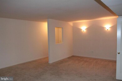 9627 White Acre Rd unit C-4, Columbia, MD 21045 - photo 4