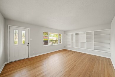 7722 El Rancho St, Houston, TX 77087 - photo 2