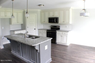 562 Brookfield Dr, Winterville, NC 28590 - photo 2