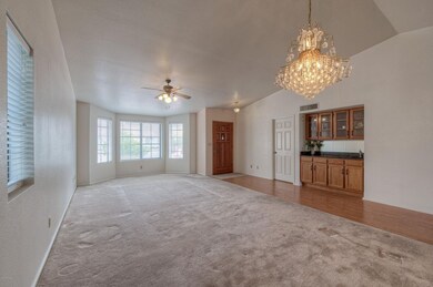 Dining ~ Wet Bar