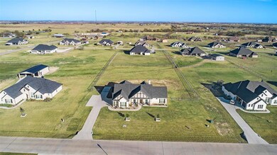324 El Pescado Ct, Godley, TX 76044 - photo 3
