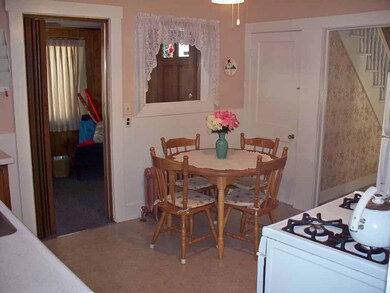 54 Franklin St, West Rutland, VT 05777 - photo 7