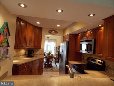 517 Summit Ct, Media, PA 19063 - photo 3