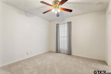 5009 Cloverdale Dr, Tyler, TX 75703 - photo 4