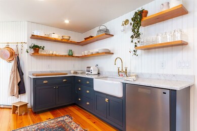 8 Camp St, Essex Junction, VT 05452 - photo 3