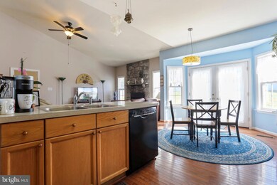 176 Stratus Dr, Kearneysville, WV 25430 - photo 6