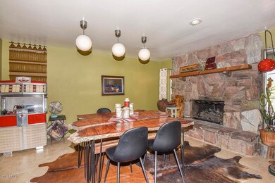 Dining Room2