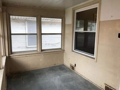 2208 S Mulberry St, Muncie, IN 47302 - photo 6