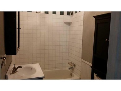 823 W 8th St, Anderson, IN 46016 - photo 6