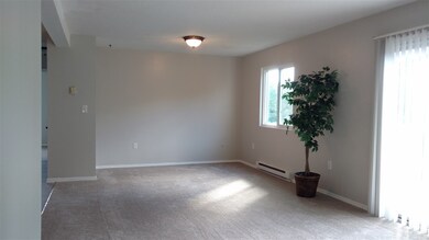 30 Mercury Dr unit 30, Londonderry, NH 03053 - photo 6