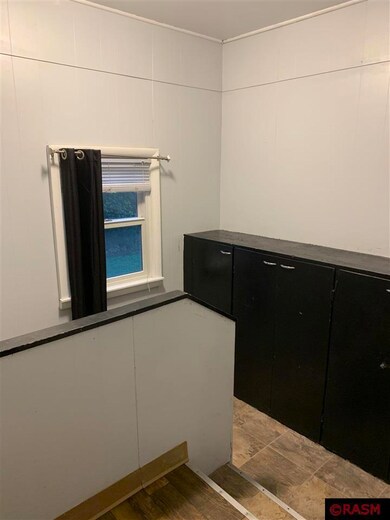 1319 N Broad St, Mankato, MN 56001 - photo 4