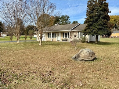 3867 Yarbrough Ave, Winston Salem, NC 27106 - photo 3