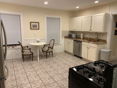 615 Hammond St unit 3, Chestnut Hill, MA 02467 - photo 5