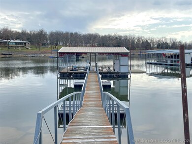 Private 2 slip dock