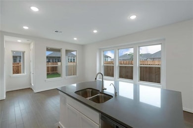 205 Rosebush Dr, Liberty Hill, TX 78642 - photo 4