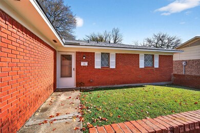 701 Hillside Dr, Sherman, TX 75090 - photo 5