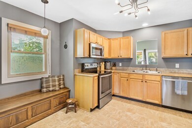 279 W 15th St, Holland-23