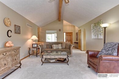 8507 Oahu Cir, Papillion, NE 68046 - photo 7
