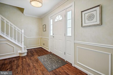 11505 Evelake Ct, Gaithersburg, MD 20878 - photo 4