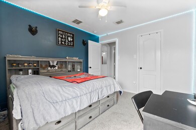 18938 Cluster Oaks Dr, Magnolia, TX 77355 - photo 4