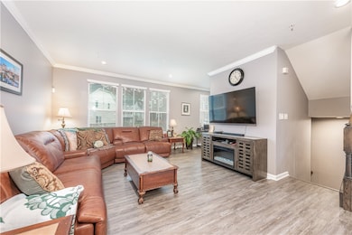 132 Curtis Ct, Pittsburgh, PA 15237 - photo 4