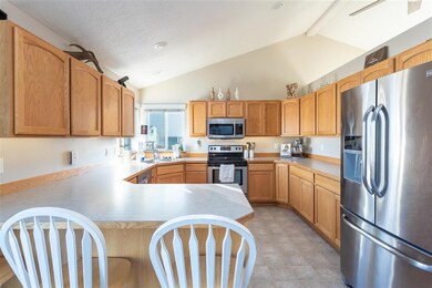 1110 N Tara Lee St, Medical Lake, WA 99022 - photo 2