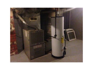 349 Reno Ct NW, Canton, OH 44708 - photo 6