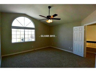 2713 Messina Ct, Las Vegas, NV 89117 - photo 4