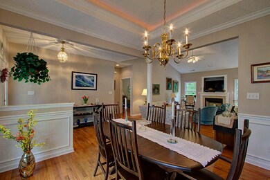 Formal Dining