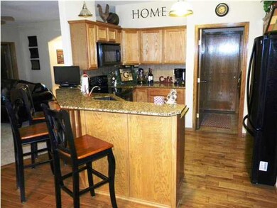 Eating Bar & Open Concept Kitchen!