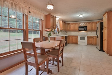 20 Meadowbrook Ln, Litchfield, NH 03052 - photo 4