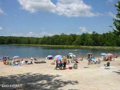 123 Basswood Dr, Hawley, PA 18428 - photo 5