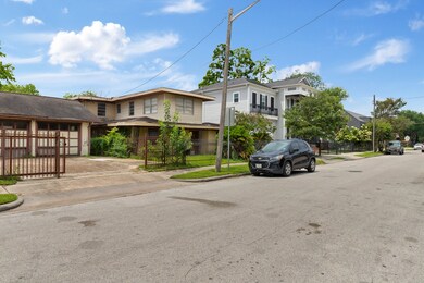 746 E 19th St, Houston, TX 77008 - photo 6