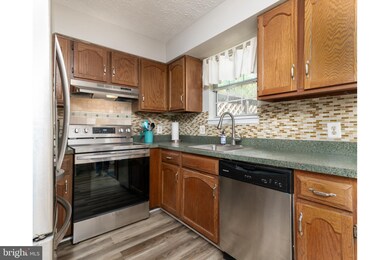 12015 Winding Creek Way, Germantown, MD 20874 - photo 5