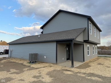 1087 Lake Ct, Shirley, IN 47384 - photo 6