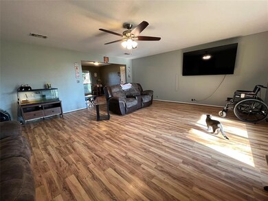 124 County Road 423, Comanche, TX 76442 - photo 5