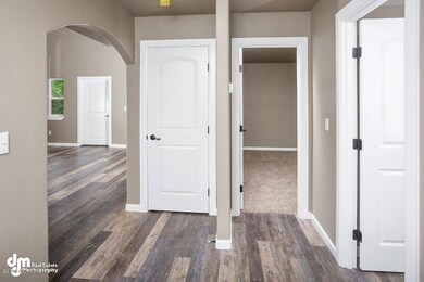 Entry_DMD_0763-SMALL