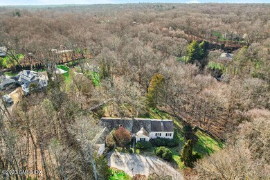 320 Cognewaugh Rd Cos Cob CT-small-069-0