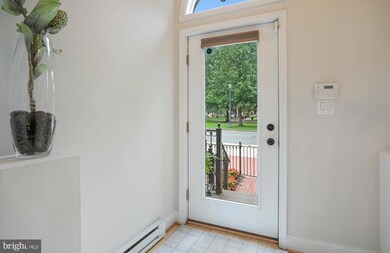 27 Logan Cir NW unit 5, Washington, DC 20005 - photo 4