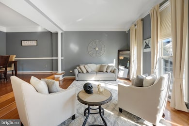 41863 Cinnabar Square, Stone Ridge, VA 20105 - photo 5