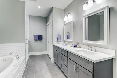 1519 Cheshire Ln, Houston, TX 77018 - photo 6