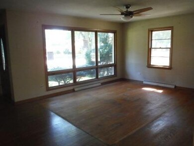 2100 Walnut St, Waukegan, IL 60087 - photo 2