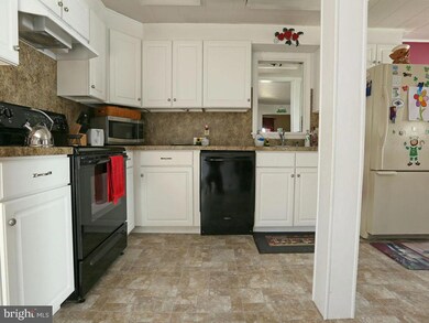 104 N Reamstown Rd, Stevens, PA 17578 - photo 7