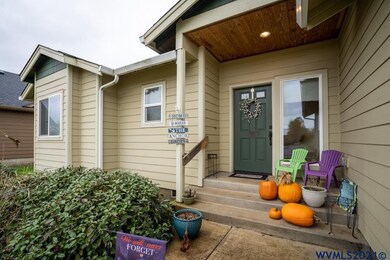 38645 SW Elderberry St, Scio, OR 97374 - photo 2