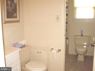 69 Knollwood Dr, Woodbury, NJ 08096 - photo 7